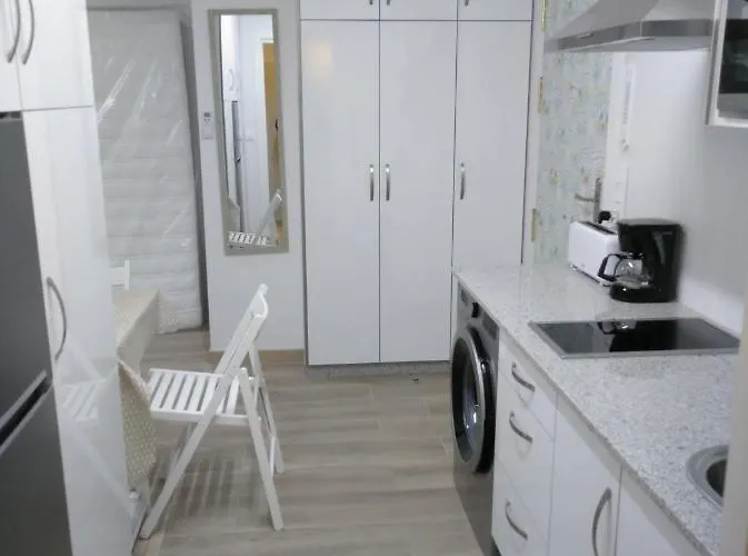 アパート Poniente Con Y Sin Terraza ビラノーバ・デ・アロウサ